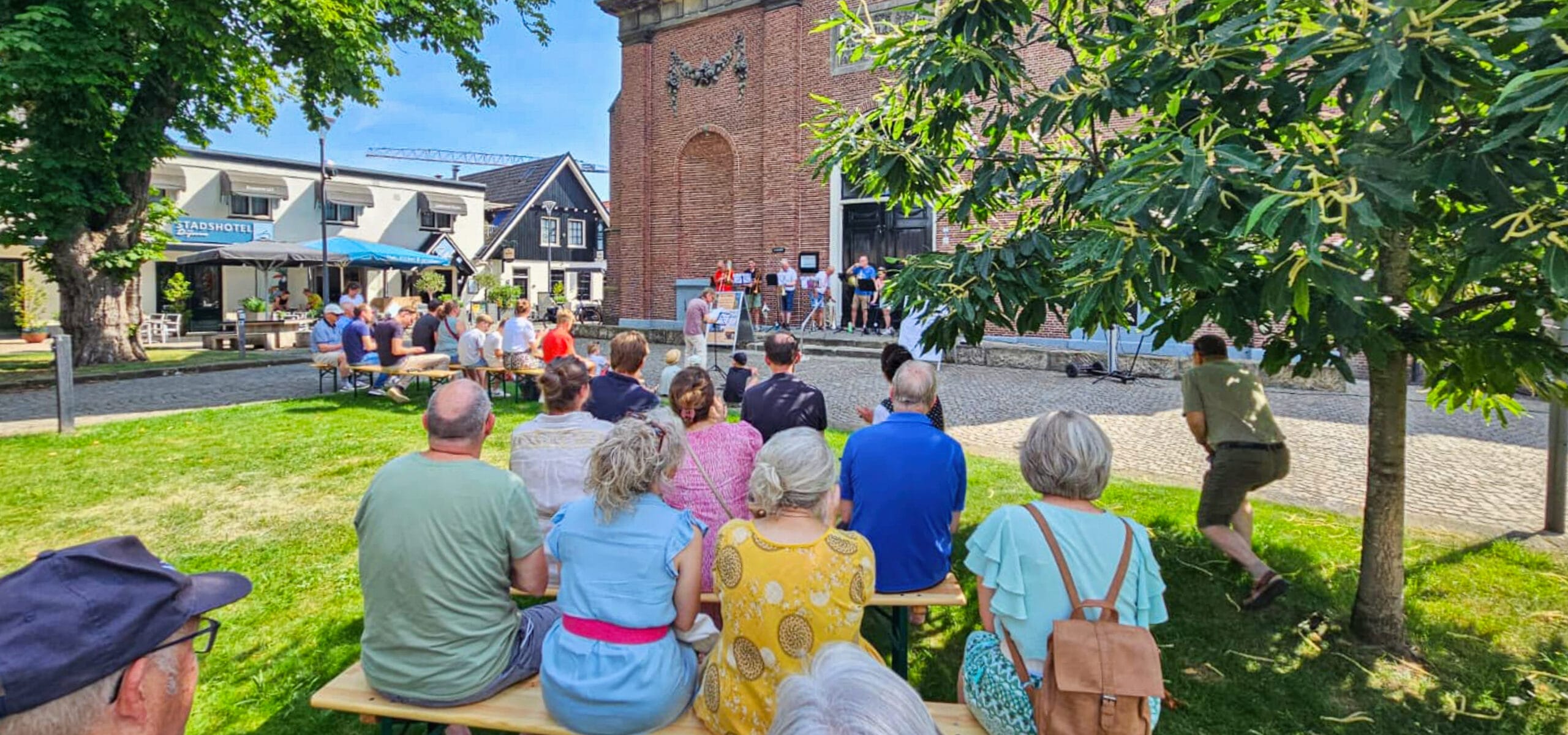 Publiek genoot van Bells & Brass